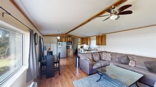 Photo 4: 22 3387 RED BLUFF Road in Quesnel: Red Bluff/Dragon Lake Manufactured Home for sale in "Willow Lane Mobile Home Park" : MLS®# R2881629