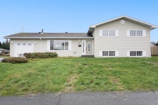 Photo 1: 43 SPARKS Avenue: Kitimat House for sale : MLS®# R2835083