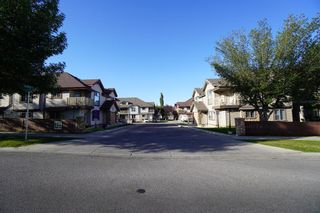 Photo 22: 104 3 EVERRIDGE Square SW in Calgary: Evergreen Row/Townhouse for sale : MLS®# A1143635