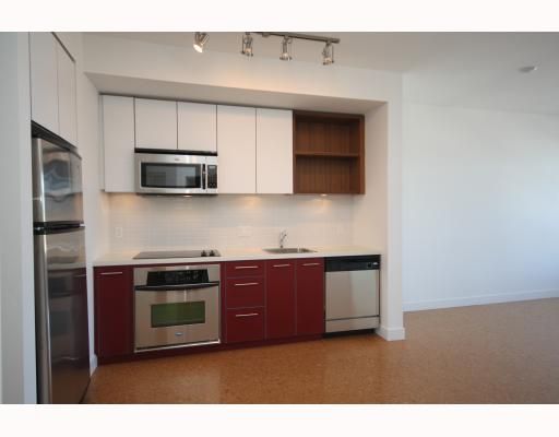 Main Photo: 304 2828 Main Street in Vancouver: Mount Pleasant VE Condo for sale (Vancouver East)  : MLS®# V786369