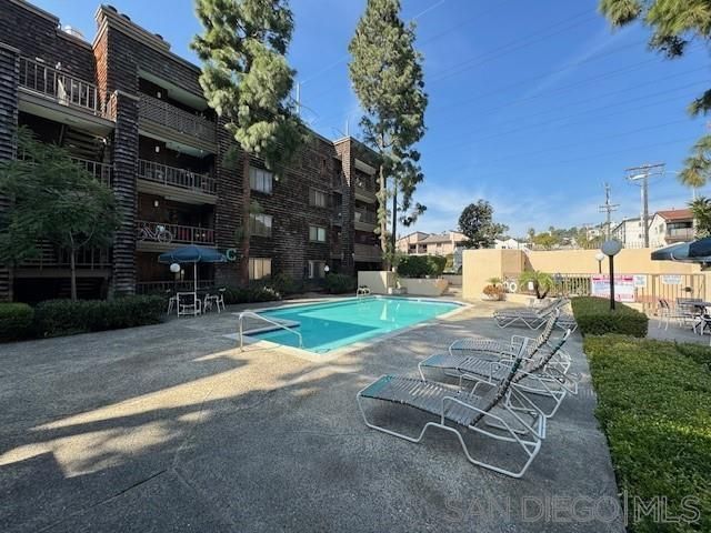 Main Photo: SAN DIEGO Condo for sale : 1 bedrooms : 5790 Friars Rd #E6