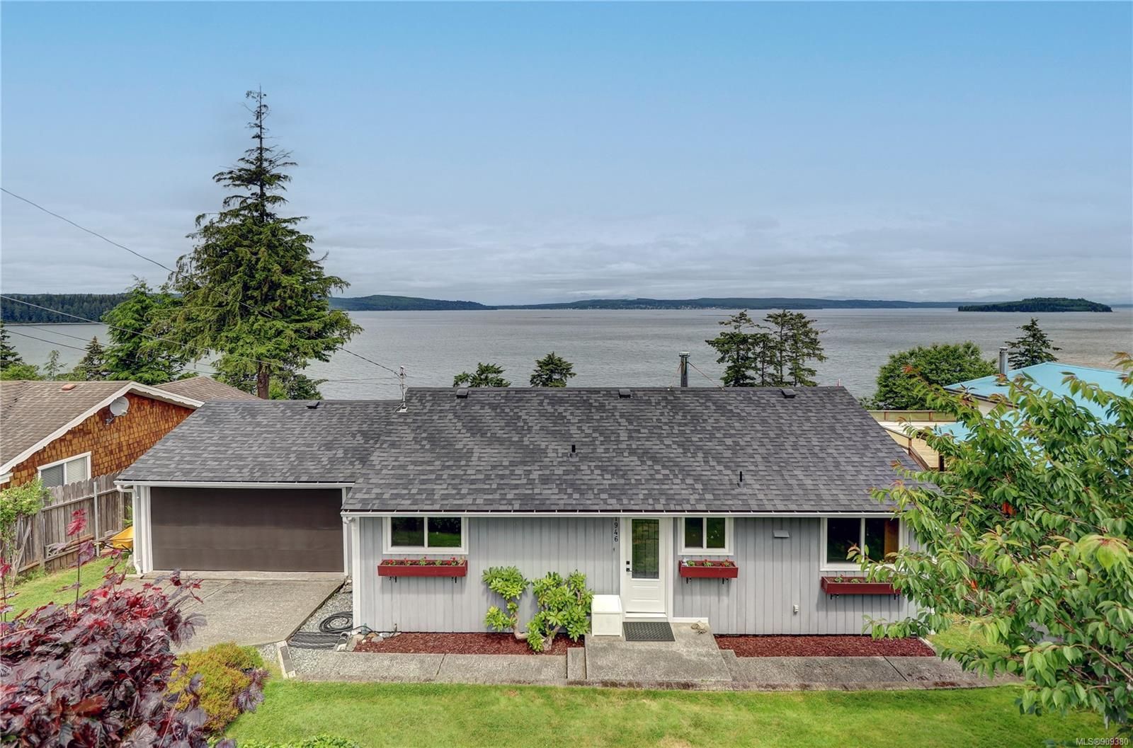 Main Photo: 1946 Broughton Blvd in Port McNeill: NI Port McNeill House for sale (North Island)  : MLS®# 909380