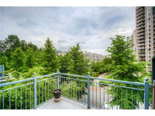 Photo 6: 404 1200 EASTWOOD Street in Coquitlam: North Coquitlam Condo for sale in "LAKESIDE TERRACE" : MLS®# V1123537