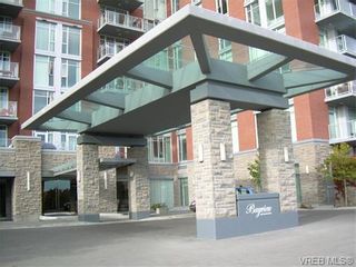 Photo 2: 401 100 Saghalie Rd in VICTORIA: VW Songhees Condo for sale (Victoria West)  : MLS®# 743289