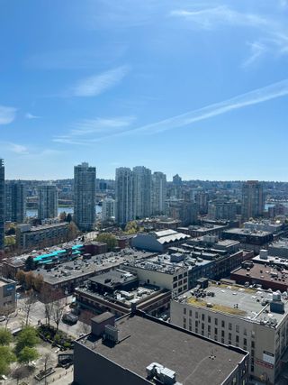 Photo 5: 2407 939 HOMER Street in Vancouver: Yaletown Condo for sale in "PINNACLE" (Vancouver West)  : MLS®# R2810578