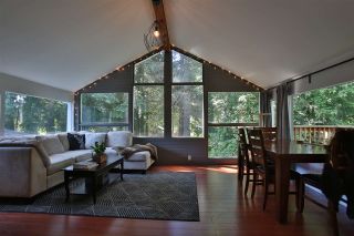 Photo 3: 1119 CHASTER Road in Gibsons: Gibsons & Area House for sale (Sunshine Coast)  : MLS®# R2425365