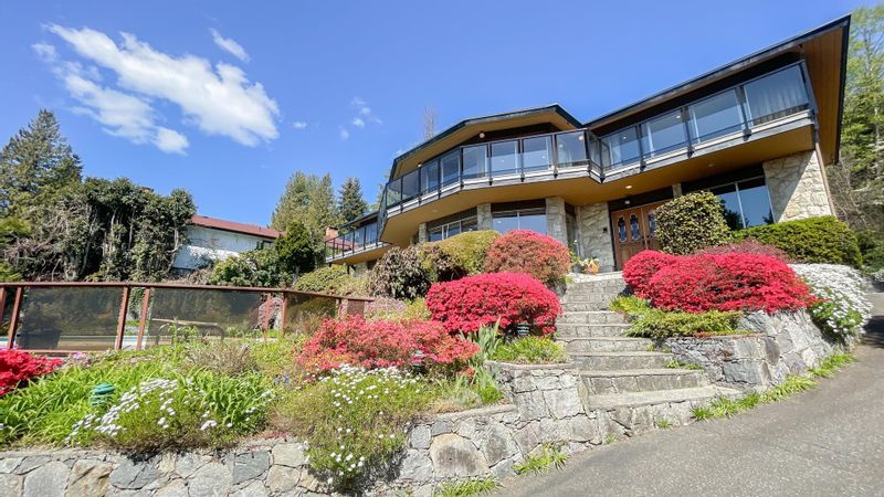 FEATURED LISTING: 1343 TYROL Road West Vancouver