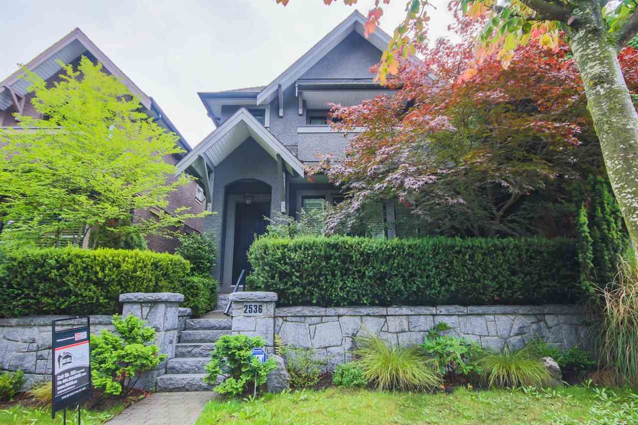 Main Photo: 2536 128 Street in Surrey: Elgin Chantrell House for sale in "CRESCENT HEIGHTS" (South Surrey White Rock)  : MLS®# R2303304
