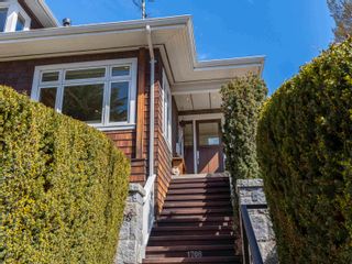 Photo 2: 1708 STEPHENS Street in Vancouver: Kitsilano 1/2 Duplex for sale (Vancouver West)  : MLS®# R2870587