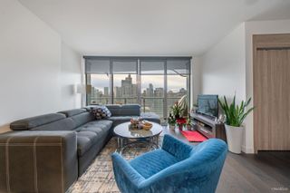 Photo 4: 2521 89 NELSON Street in Vancouver: Yaletown Condo for sale (Vancouver West)  : MLS®# R2837213