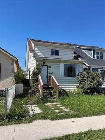 Main Photo: 932 Ingersoll Street in Winnipeg: West End Residential for sale (5C)  : MLS®# 202228141