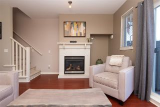 Photo 2: 72 2000 PANORAMA Drive in Port Moody: Heritage Woods PM Townhouse for sale in "Mountain's Edge" : MLS®# R2367552