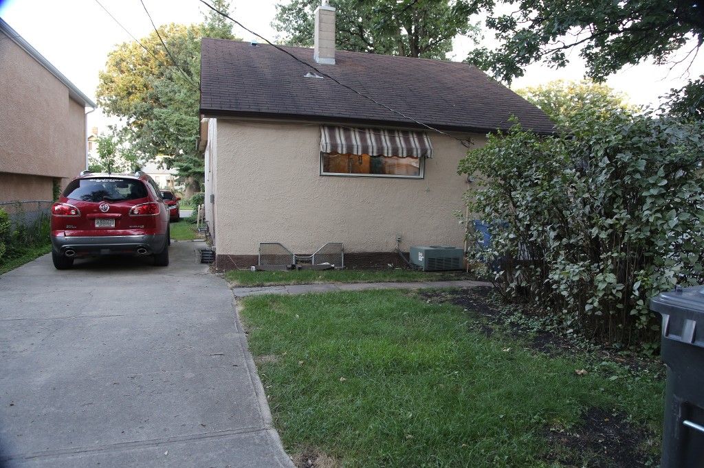 Photo 21: Photos: 360 Truro Street in Winnipeg: St James Single Family Detached for sale (5E)  : MLS®# 1622528