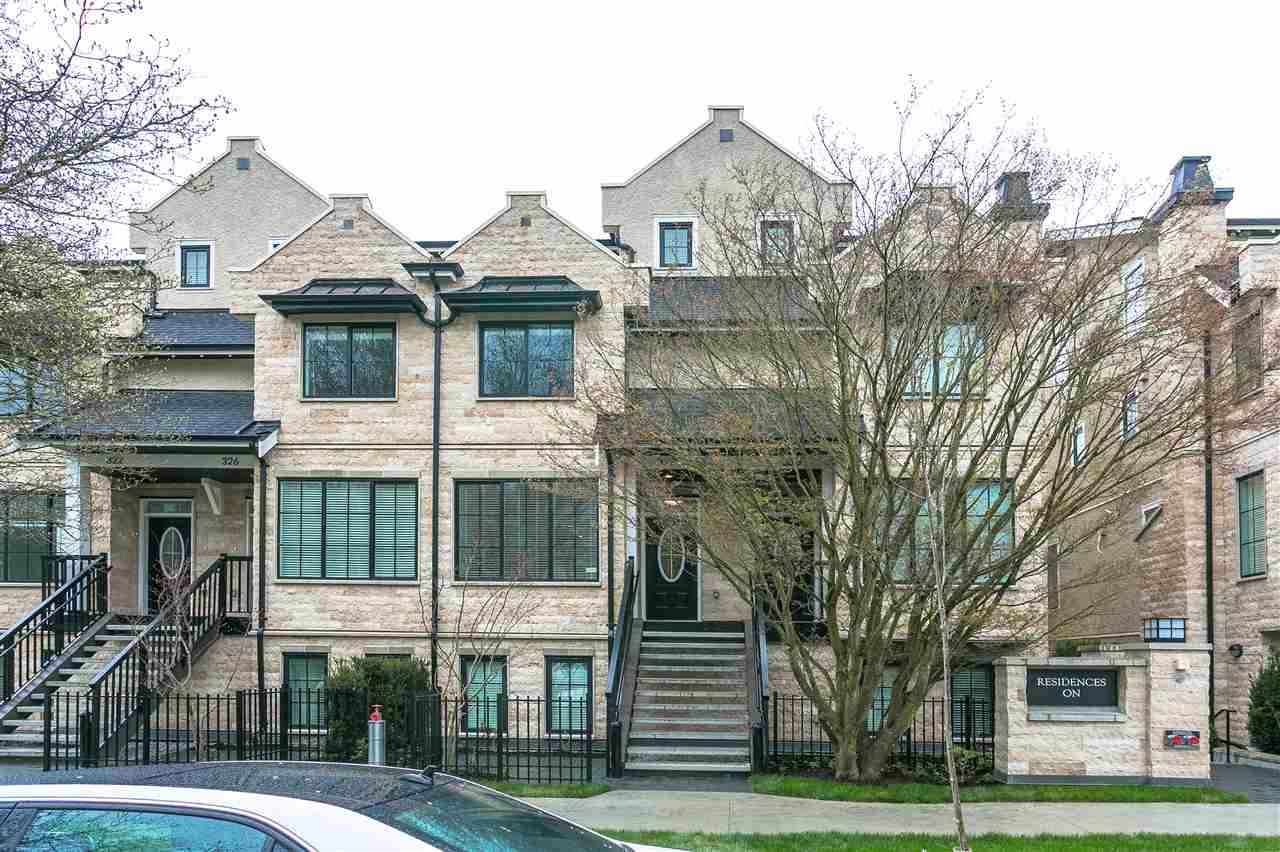 Main Photo: 328 W 62ND Avenue in Vancouver: Marpole Townhouse for sale in "WINONA PARK CHATEAU PARKSIDE RESIDENCES" (Vancouver West)  : MLS®# R2172858