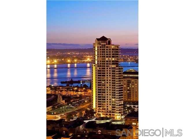 Main Photo: DOWNTOWN Condo for sale : 3 bedrooms : 700 W Harbor Dr.TH 5 in San Diego
