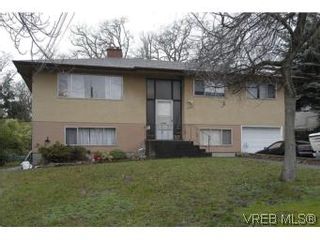 Photo 1: 2676 Capital Hts in VICTORIA: Vi Oaklands House for sale (Victoria)  : MLS®# 525596