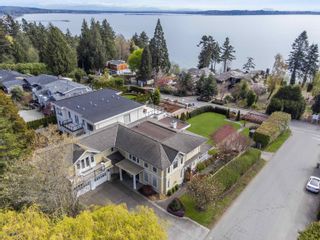 Main Photo: 14008 MARINE Drive: White Rock House for sale in "Marine Drive West Side" (South Surrey White Rock)  : MLS®# R2870290