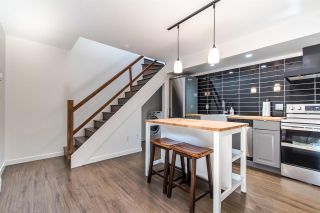 Photo 1: 61 870 W 7TH Avenue in Vancouver: Fairview VW Townhouse for sale in "LAUREL COURT" (Vancouver West)  : MLS®# R2426624