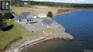 Photo 1: 72 Thoroughfare Road in Grand Manan: House for sale : MLS®# NB081398