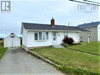 Photo 2: 2437 Main Street in Clark's Harbour: House for sale : MLS®# 202319558