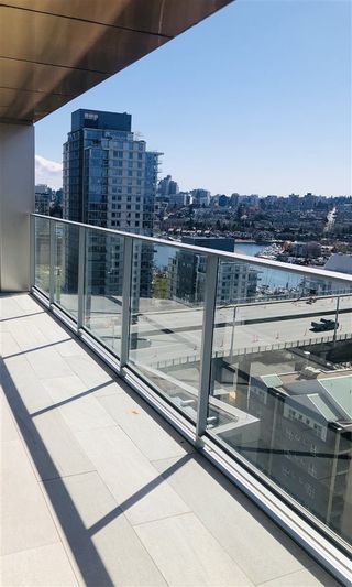 Photo 6: 1903 1480 HOWE Street in Vancouver: Yaletown Condo for sale (Vancouver West)  : MLS®# R2450253