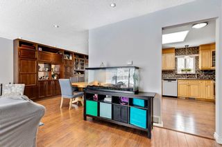 Photo 3: 359 Queen Charlotte RD SE in Calgary: Queensland RES for sale : MLS®# C4287072