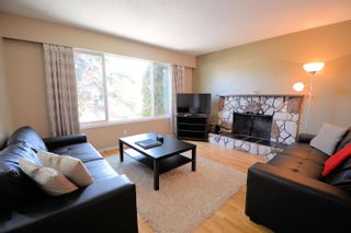 Photo 3: 4304 HORSEFLY Avenue in Prince George: Foothills House for sale in "FOOTHILLS" (PG City West)  : MLS®# R2781400