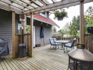 Photo 10: 2046 STAINSBURY Avenue in Vancouver: Victoria VE House for sale in "Trout Lake" (Vancouver East)  : MLS®# R2164595