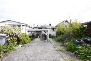 Photo 3: 3188 E 5TH Avenue in Vancouver: Renfrew VE House for sale (Vancouver East)  : MLS®# R2163950
