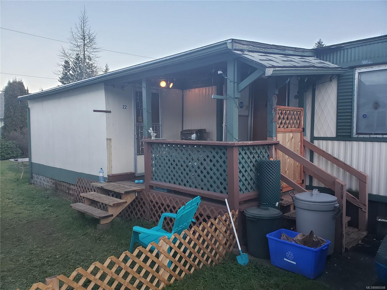 Main Photo: 22 1180 Edgett Rd in Courtenay: CV Courtenay City Manufactured Home for sale (Comox Valley)  : MLS®# 866548