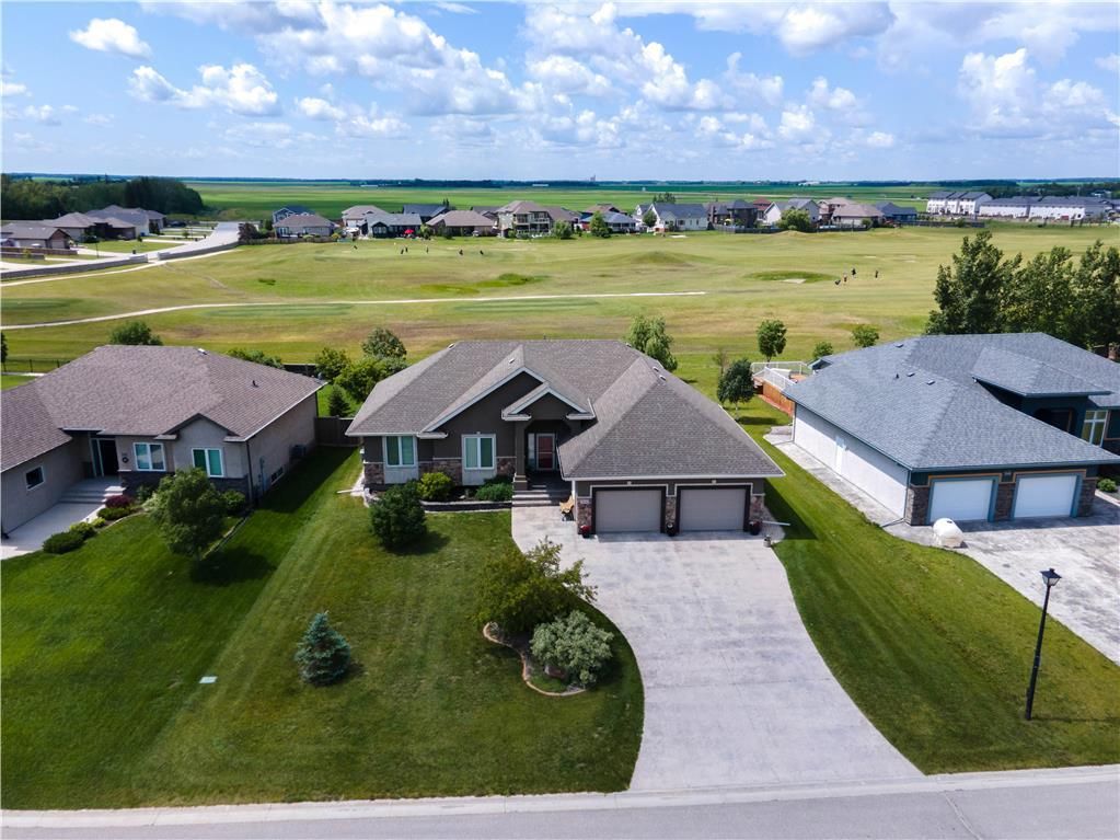 Main Photo: 314 TROON Cove in Niverville: The Highlands Residential for sale (R07)  : MLS®# 202301034