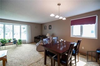 Photo 5: 30 Kenville Crescent in Winnipeg: Maples Residential for sale (4H) 