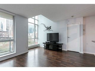 Photo 8: 605 1082 SEYMOUR Street in Vancouver: Downtown VW Condo for sale in "FREESIA" (Vancouver West)  : MLS®# V1140454