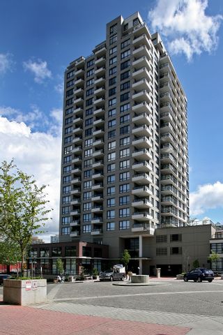 Photo 13: 1204 1 RENAISSANCE Square in New Westminster: Quay Condo for sale in "THE Q" : MLS®# V867998