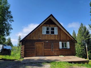 Photo 2: 954 BARKERVILLE Highway in Quesnel: Quesnel - Rural North House for sale : MLS®# R2781562