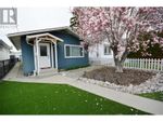 Main Photo: 385 Nanaimo Avenue W in Penticton: House for sale : MLS®# 10308833