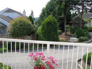 Photo 8: 104 1180 FALCON Drive in Coquitlam: Eagle Ridge CQ Townhouse for sale in "FALCON HEIGHTS" : MLS®# V1019475