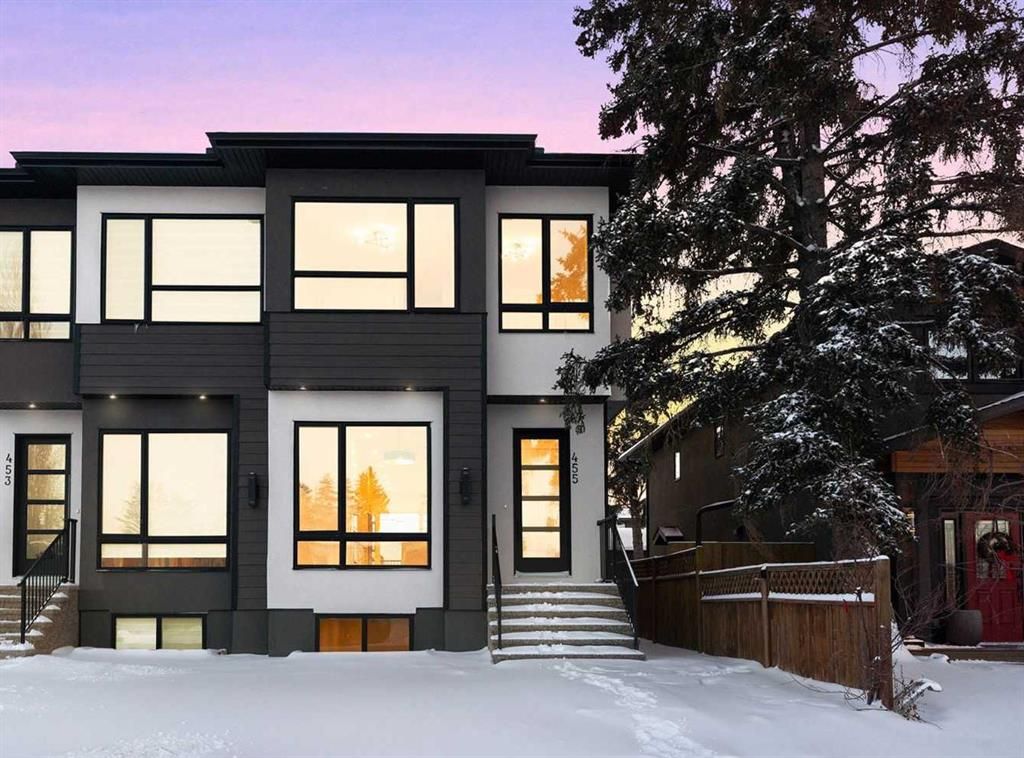 Main Photo: 455 30 Avenue NW in Calgary: Mount Pleasant Semi Detached (Half Duplex) for sale : MLS®# A2103415