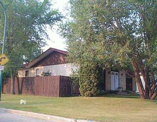 Photo 1: 35 GREENWOOD Avenue in WINNIPEG: St Vital Single Family Detached for sale (South East Winnipeg)  : MLS®# 2611167