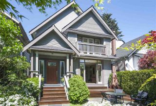 Photo 1: 3389 W 2ND Avenue in Vancouver: Kitsilano 1/2 Duplex for sale in "Kitsilano" (Vancouver West)  : MLS®# R2368470