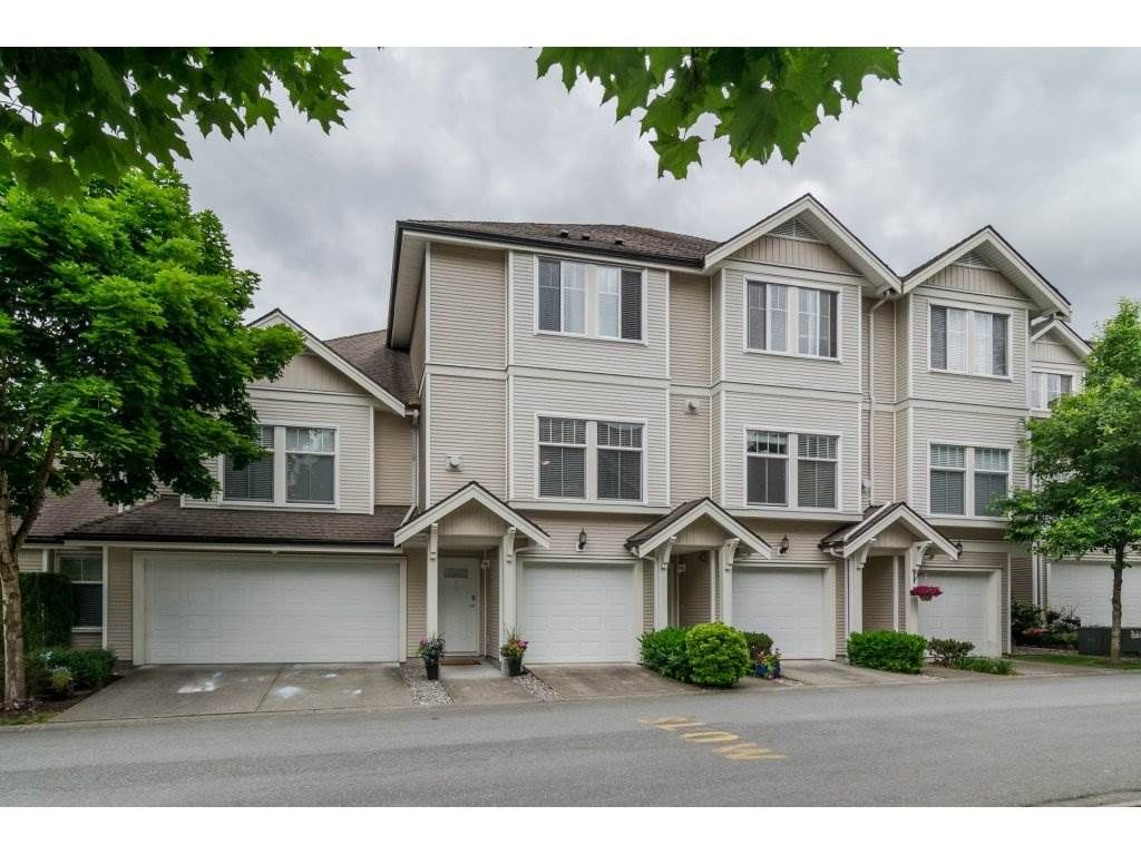 Main Photo: 7 21535 88 Avenue in Langley: Walnut Grove Townhouse for sale in "REDWOOD LANE" : MLS®# R2178181
