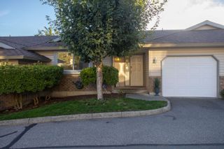Photo 2: 27 2023 WINFIELD Drive in Abbotsford: Abbotsford East Townhouse for sale in "Meadow View" : MLS®# R2619608