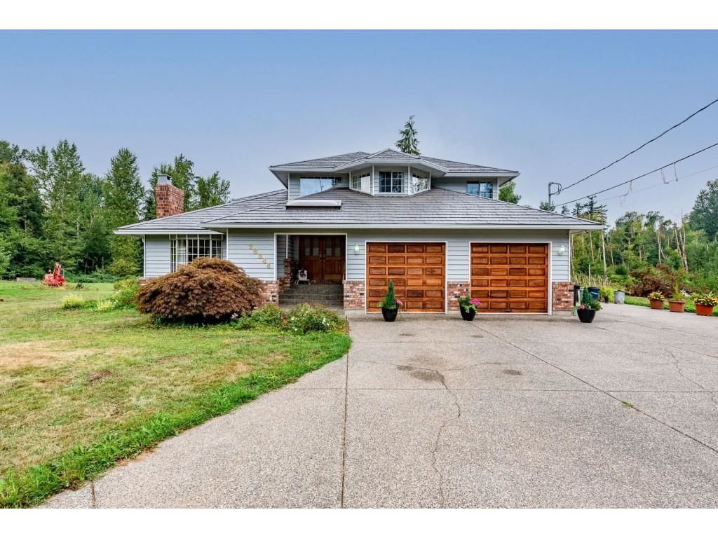 Main Photo: 28344 HARRIS Road in Abbotsford: Bradner House for sale : MLS®# R2715343