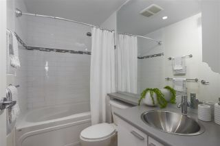 Photo 17: 112 DUNSMUIR Street in Vancouver: Downtown VW Townhouse for sale in "Spectrum 4" (Vancouver West)  : MLS®# R2437895