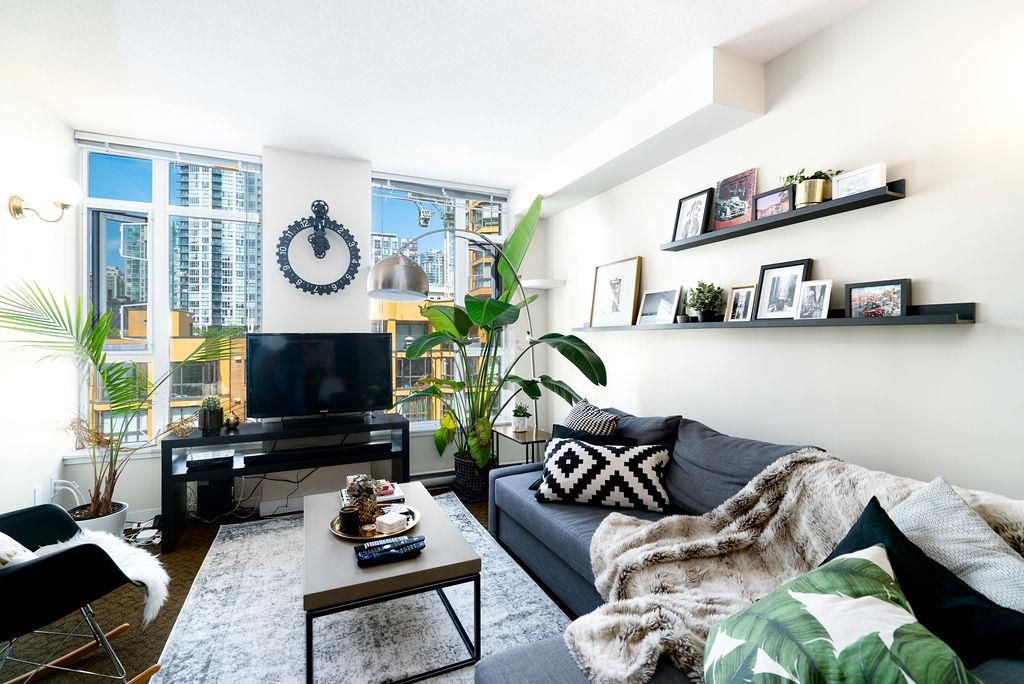Main Photo: 602 1133 HOMER STREET in : Yaletown Condo for sale : MLS®# R2389997