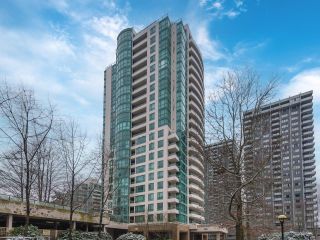 Photo 1: 807 5899 WILSON Avenue in Burnaby: Central Park BS Condo for sale in "PARAMOUNT II" (Burnaby South)  : MLS®# R2750596
