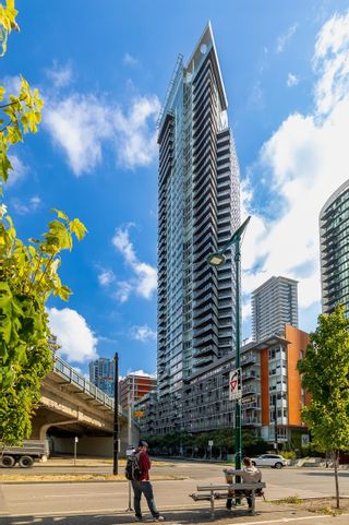 Photo 21: 2206 1372 SEYMOUR Street in Vancouver: Downtown VW Condo for sale in "THE MARK" (Vancouver West)  : MLS®# R2726298