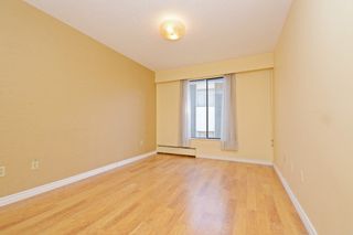 Photo 10: 209 2080 MAPLE Street in Vancouver: Kitsilano Condo for sale in "Maple Manor" (Vancouver West)  : MLS®# R2350057