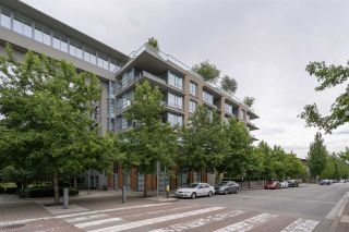Photo 4: 203 3382 WESBROOK Mall in Vancouver: University VW Condo for sale in "Tapestry at Wesbrook" (Vancouver West)  : MLS®# R2470195