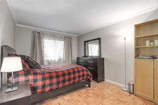 Photo 15: 216 131 W 4TH Street in North Vancouver: Lower Lonsdale Condo for sale in "Nottingham Place" : MLS®# R2234460